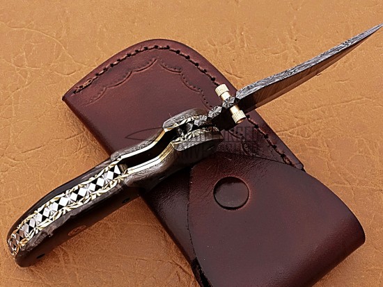 Damascus Folding Knife, 7.0" Damascus Steel Bolster Point Blade, Buffalo Horn Handle, Pocket Knife, Razor Sharp