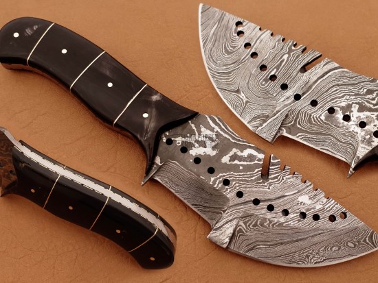 Custom Handmade Damascus Tracker Knife / Hunting Knife, 10" Buffalo Horn Handle, Fixed Blade
